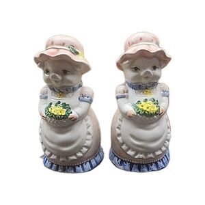 Mount Clemens Ceramic Lady Pigs Salt And Pepper Shakers Anthropomorphic Cute